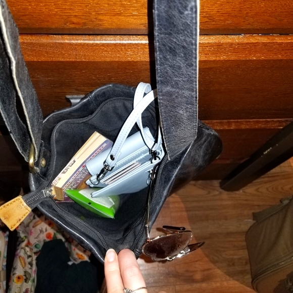 Purse - Picture 3 of 5